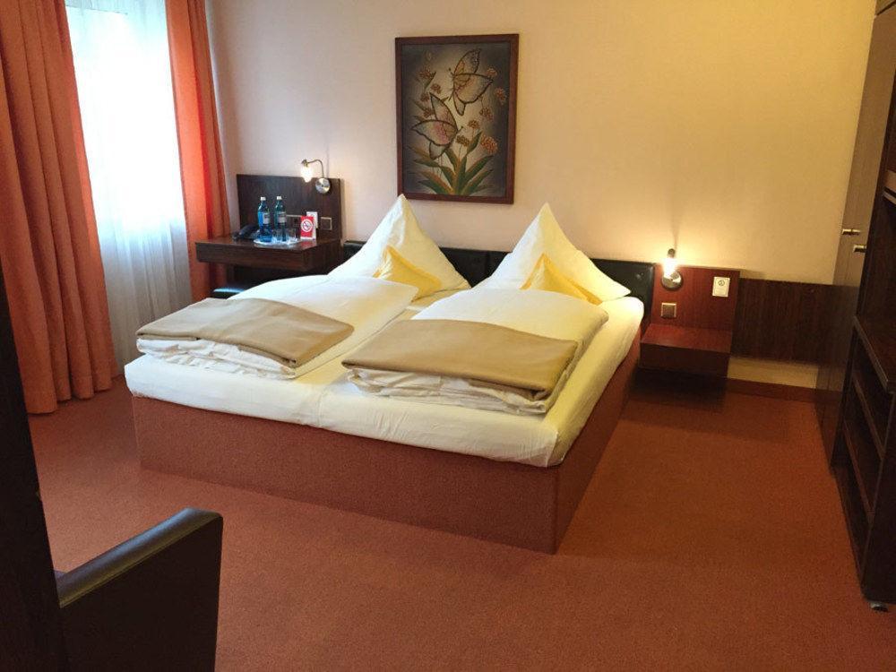 Hotel Goldener Hirsch Bayreuth Dış mekan fotoğraf